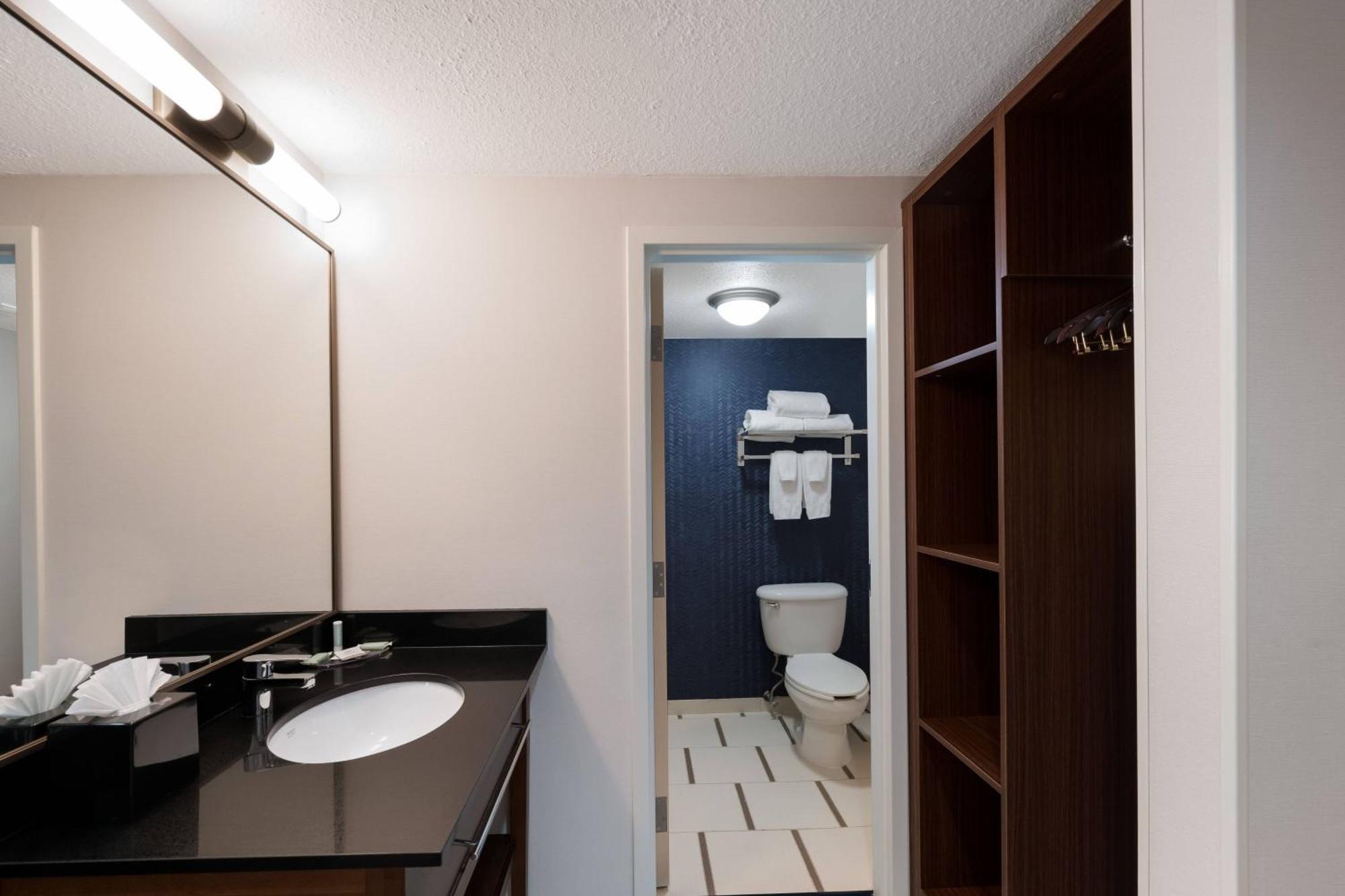 Fairfield Inn By Marriott Amesbury Bagian luar foto