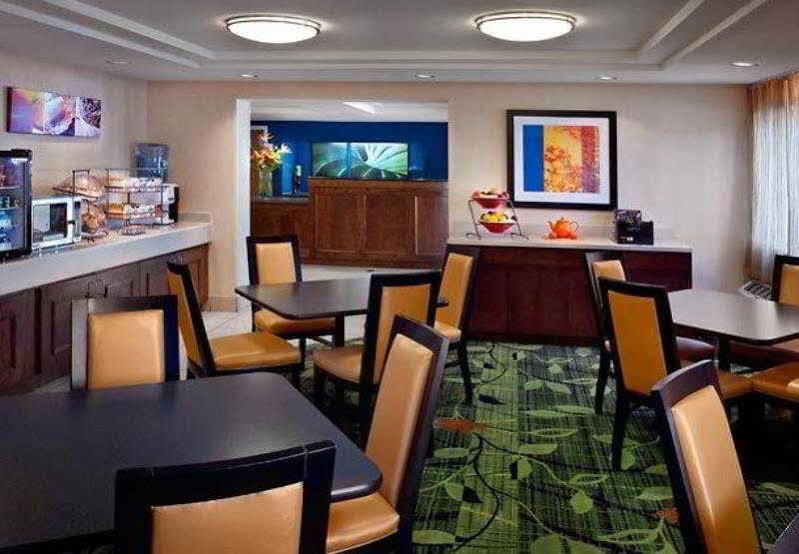 Fairfield Inn By Marriott Amesbury Bagian luar foto